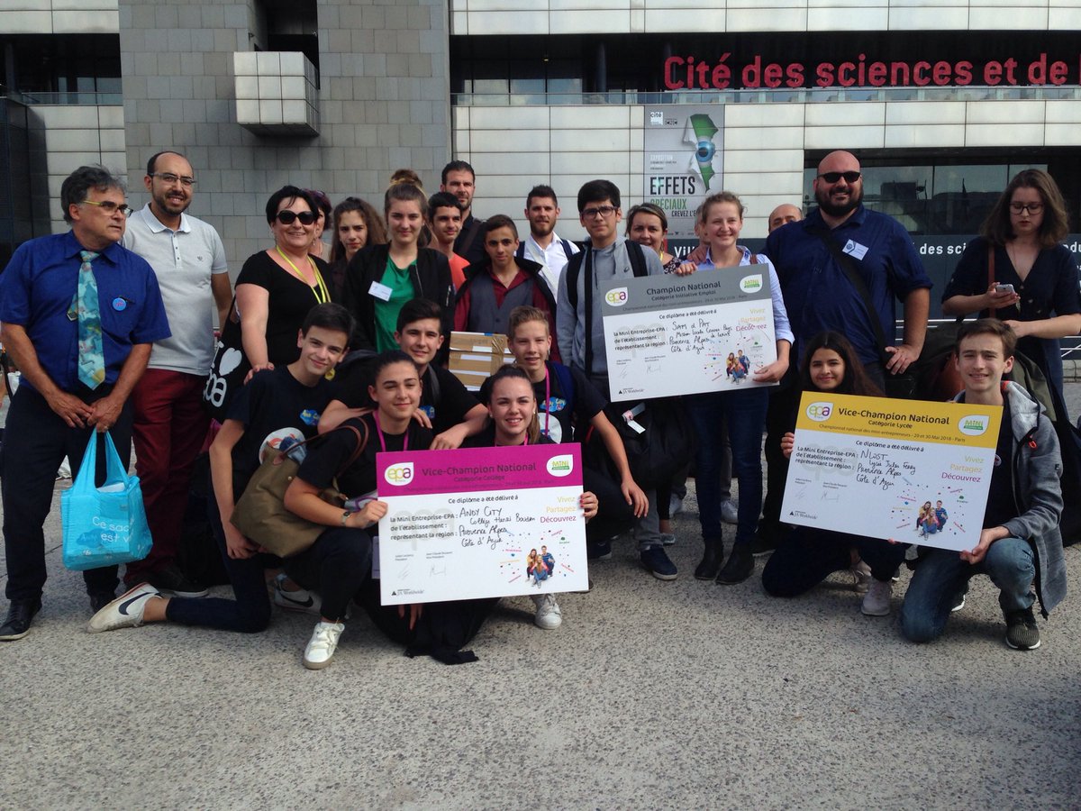 epa_paca's tweet photo. Une belle moisson pour @epa_paca: 2 Prix Vice-Champion college et lycée et un prix Champion Initiative Emploi  #CNME2018 Bravo à eux et autres 3 autres Mini Entreprises qui ont aussi brillé... sans oublier tous nos projets Paca! #fairplay #espritdequipe https://t.co/8EOeyhejBC
