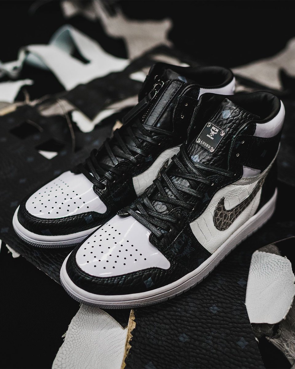 UBIQLAB's tweet photo. A private customer utilized the lab by bringing in a MCM duffle bag, and adding alligator flank and ostrich leg to create this personal version of a MCM x Air Jordan 1. Create your own masterpiece by hitting the link in our bio to get started. https://t.co/o7Bs30XaHv