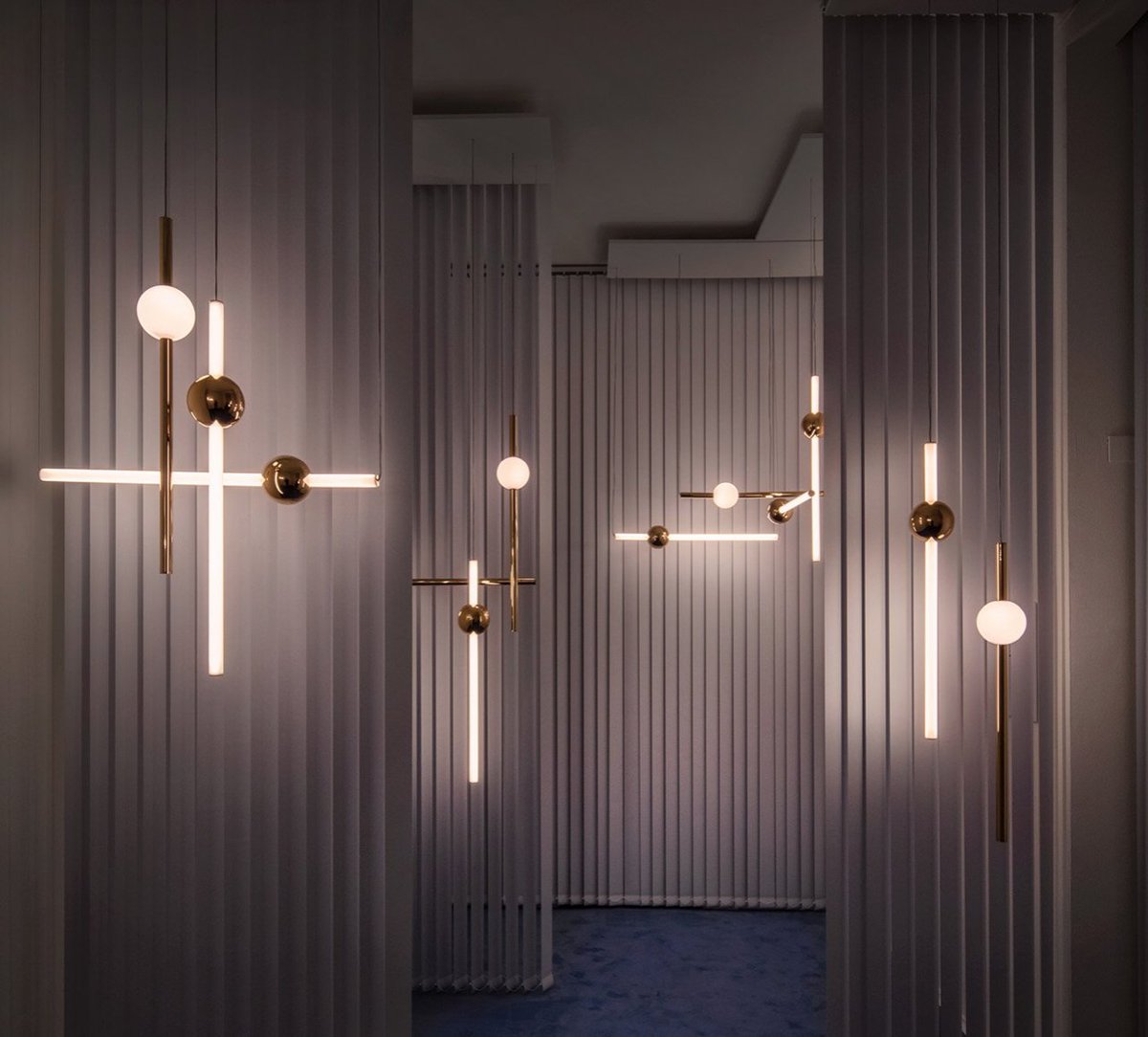 MartynWhiteLDN's tweet photo. Flashback to @leebroom 's wonderful display during this year's @iSaloniofficial : https://t.co/zyzRsJHcFa #salonedelmobile #leebroom #ighting https://t.co/ED0UyxjrfL