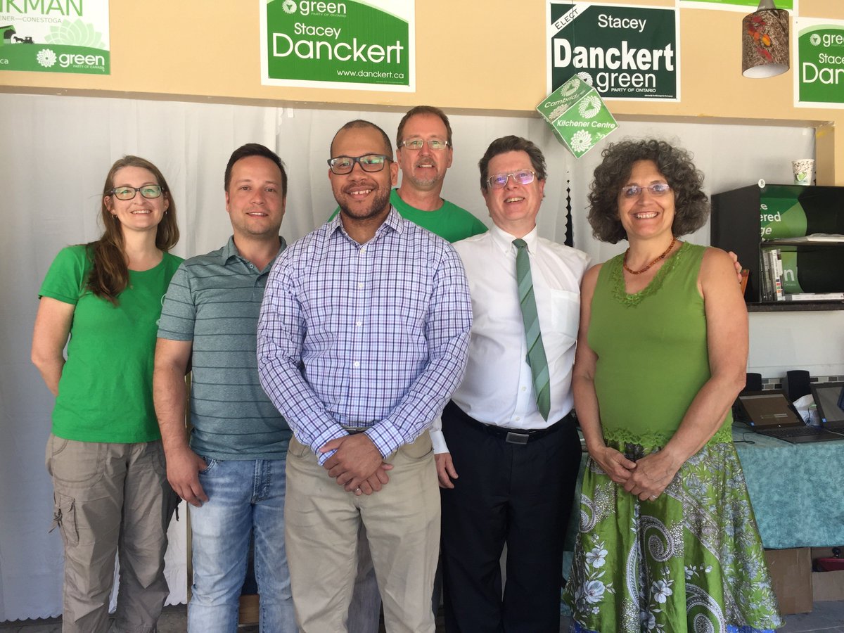 O_S_P_E's tweet photo. Thank you to @OntarioGreens candidates @MicheleBraniff @zdravko_g @BobJonkmanGPC @StaceyDanckert and @davidwebergreen for meeting with OSPE member @jeromepjames to sign our #EngineeringAlly pledge #onpoli #ONelxn https://t.co/wbKfwPrrGU