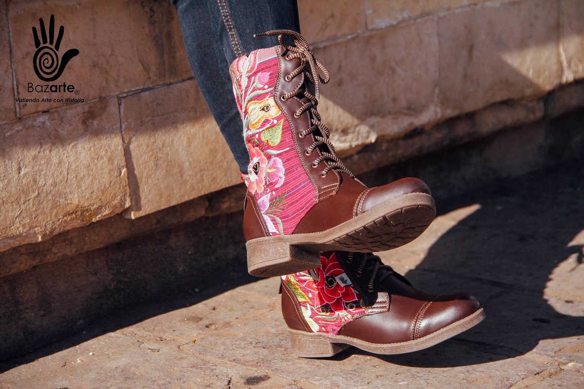 #DateUnaVuelta por el mundo 🌎 con mucho estilo y mucho #Chiapas 😊 Textiles de #Zinacanatán

📸 <a href="/bazartesancris/">Bazarte SanCristobal</a>