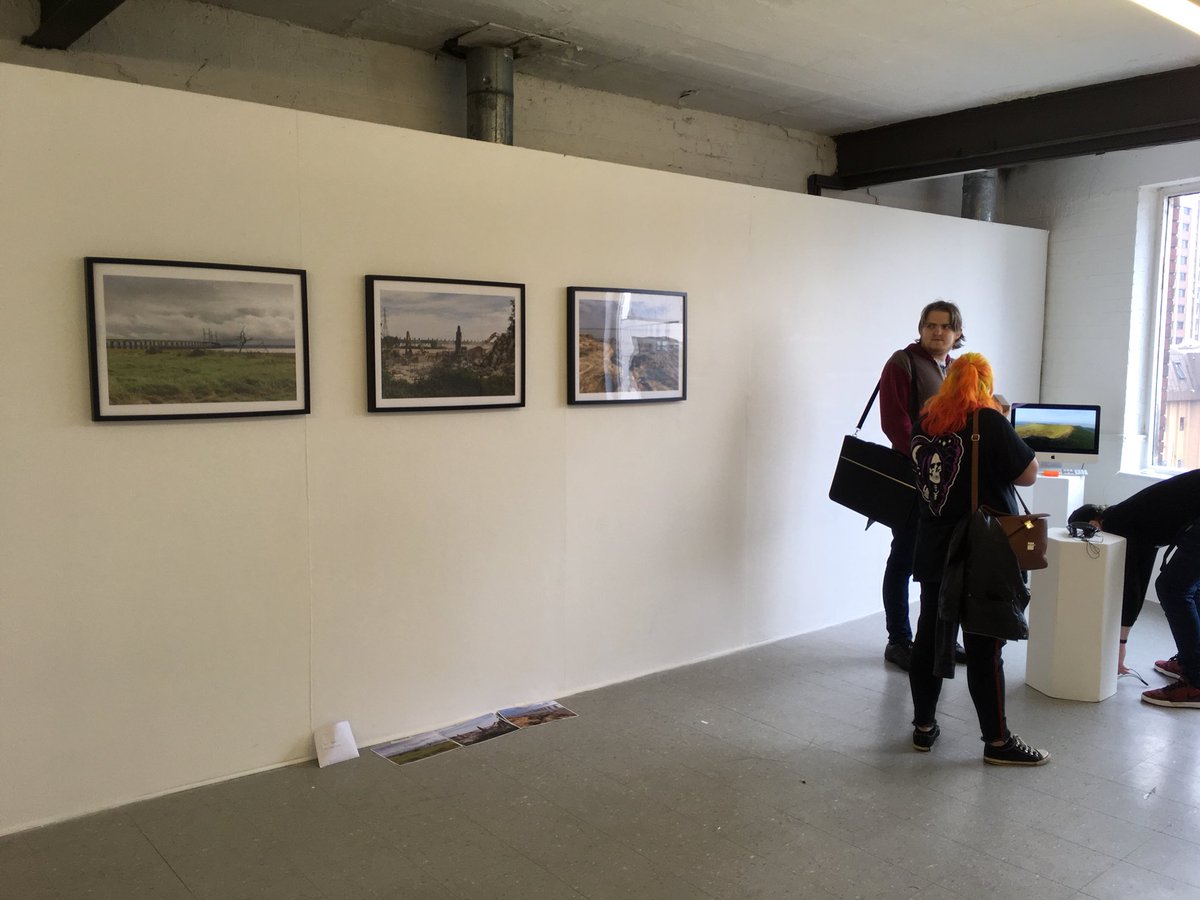 gembartlett1's tweet photo. Great day supporting the Creative Industries Photography students today! @USWCreative PV 6-8 tomorrow @WestWharf #cardiff #creative #emerging https://t.co/fkzpHHK6Ur