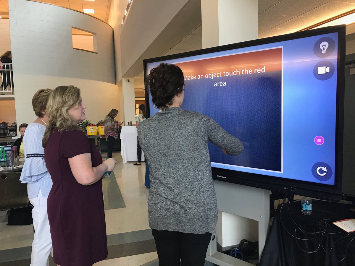 pennyizquierdo's tweet photo. #learnpromethean a lot of collaboration and engagement using the app “Brain it Own” #FCPSsummit18 #activpanel https://t.co/XqSX2trpLA