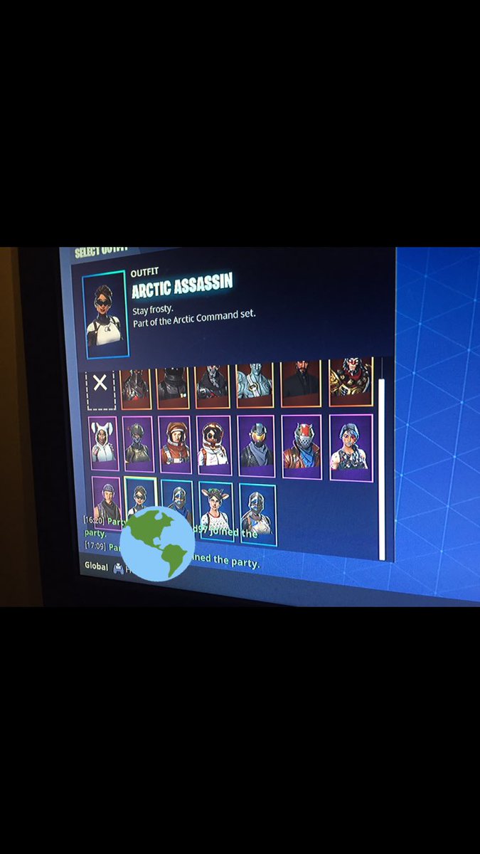 LegitzSeller's tweet photo. Selling for 50$ psn. Has black night and red nose raider. 
#fortniteaccount #fortniteaccountsale #skulltrooper #ghoultrooper #sellingfortniteaccount https://t.co/M0DRgeihtW