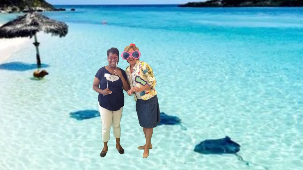 MAJbyKim's tweet photo. Bahamas for The Day! Using the Green Scteen #fcpssummit18  #bahamas https://t.co/Jp7a4hpOn4