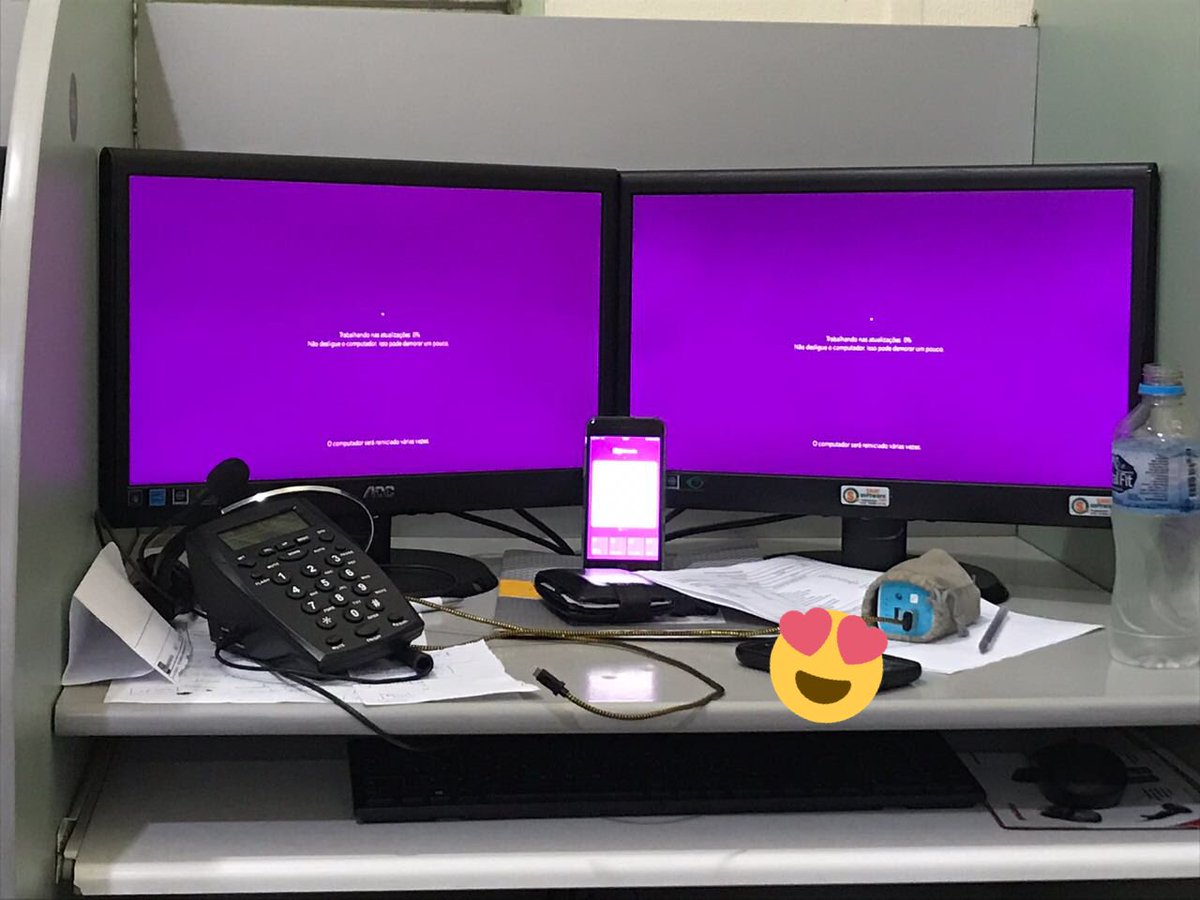 RGdeSouza's tweet photo. @nubank apesar da bagunça, esta tudo roxo aqui hahahaha https://t.co/KSKl6eoxRd