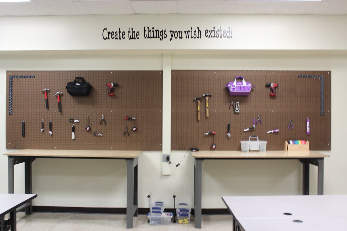 cbcoker714's tweet photo. So excited for the opening of our MakerSpace at SRI! https://t.co/WwjFXKFMpy