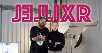 Ga de uitdaging vandaag nog aan en start met de Dust Dance Challenge! Luister Dust Dance ft Hago: bit.ly/2skKW53 
En deel jouw versie op: bit.ly/2xsCWUt 
GO GO Dust Dance!