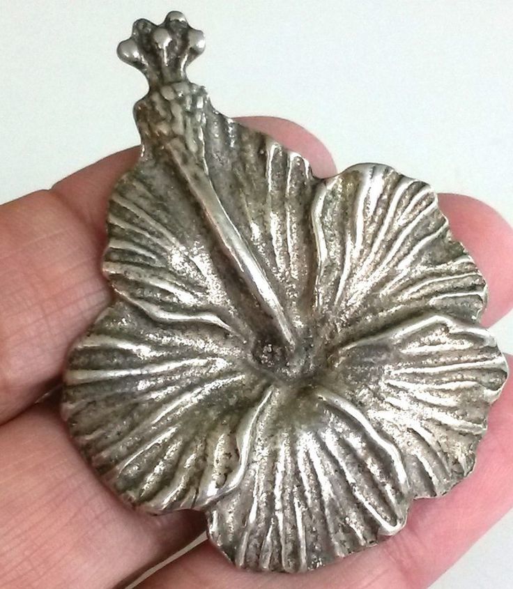 theoldvintageco's tweet image. Just Pinned to ETSY, EBAY, RUBY LANE &amp;amp; SHOPIFY GALORE: Vintage Sterling Hibiscus Pin Hawaiian 19.0(gr) #NotSigned ift.tt/2La02Bn