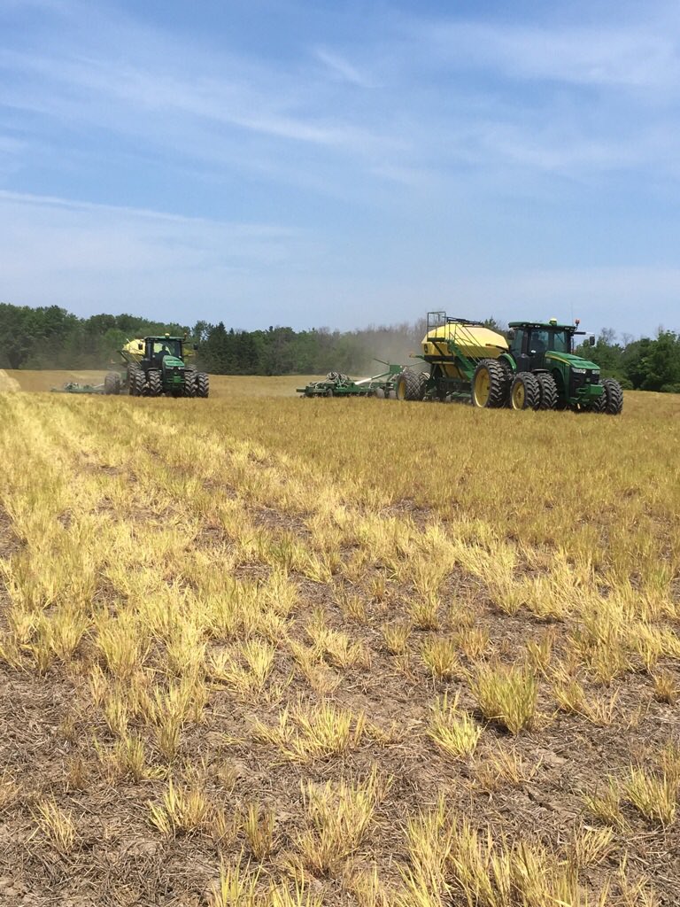 Last field of beans into a cover crop...#plant18 is in the books! <a href="/dsmitty11/">Daniel Smith</a>
