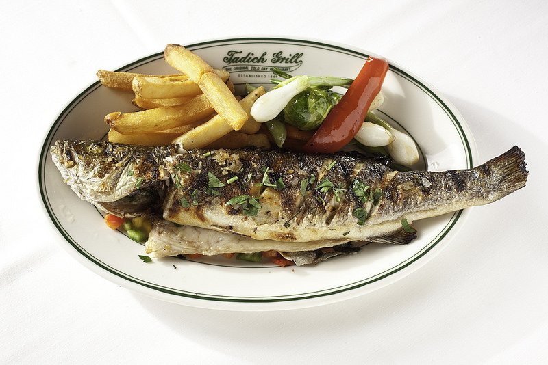 Happy Wednesday! 🍷😍🦀🦐
Join us for a perfect mid-week lunch at Tadich Grill.