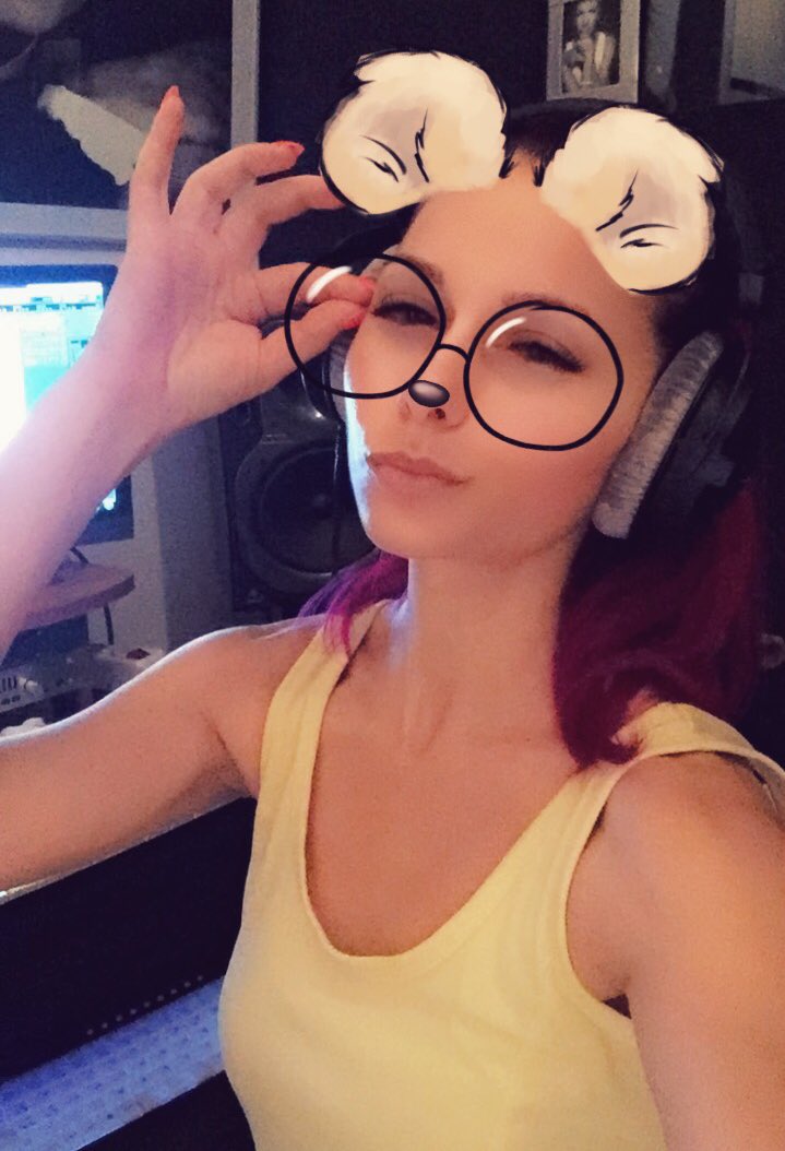ErikadeBonis's tweet image. Work can be fun! 💞 
•
• 
#MeAtWork #ILoveMyJob #FunAtWork
#Writing #Songs #RecordingStudio #Erika #ErikadeBonis #SnapchatFx #Snapchat #Beyerdynamic