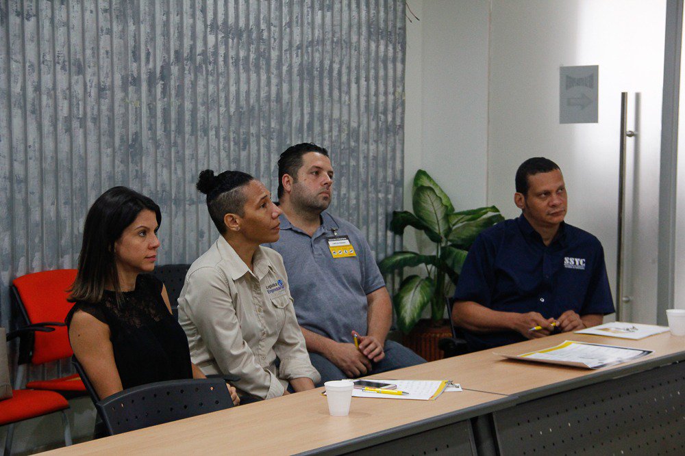 AmpymePanama's tweet photo. Empresarios participan del Ciclo sobre Ferias Internacionales y Financiamiento, del programa #PymeExporta de DHL, donde tuvieron oportunidad de conocer sobre los programas financieros de la institucion. https://t.co/b6AogR5o2l