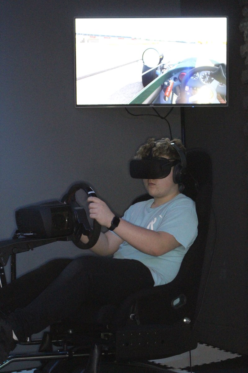 rush_vr_'s tweet photo. Today our founder Tom went head to head in a VR race with our reigning champ Harry!
Who won?
Have a guess?
#vr #vrrace #founder #MiltonKeynes #RushVR #startuplife https://t.co/hGvlSL3Zuk
