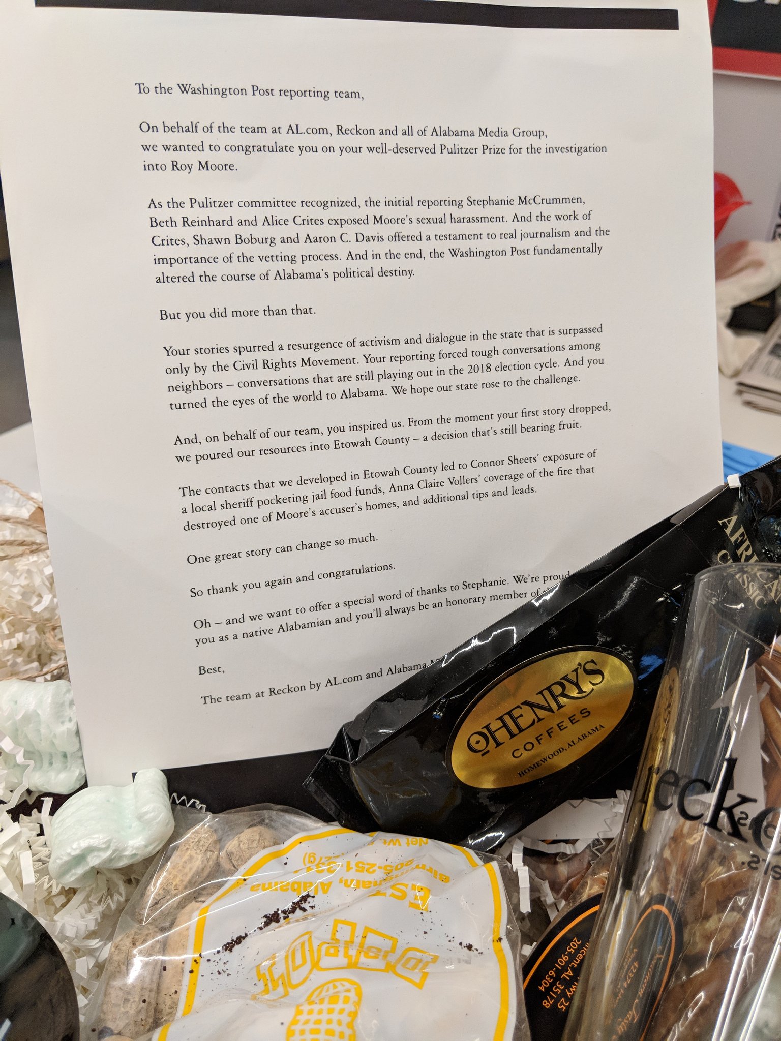 What a lovely gesture from @reckonalabama @aldotcom congratulating @mccrummenWaPo @bethreinhard @alice_crites @ShawnBoburg @byaaroncdavis on their Pulitzer Prize-winning work. Thank you! https://t.co/eXcgzSvqm2