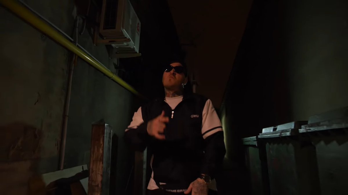 GrimeyStoreMad's tweet photo. .@XCESE - 'Háblame en cash' 💸
Clip disponible en em canal de @GRIMEY_MUSIC 🔥
#Grimey #Xcese #GrimeyMusic https://t.co/kRmVdOa7yQ