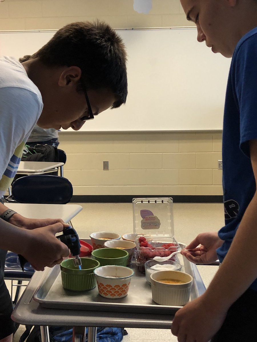 CoachDPeterson's tweet photo. 8th period helped me dominate #RESA so itโs only fitting to celebrate! #webeatresa #meatballs #oreostuff #cremebrulle #pulledchicken #candy #EastPride https://t.co/5hjSGiQMUl