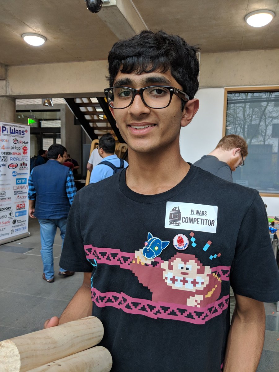 tindie's tweet image. Did you get a #TindieBlinky badge kit at #MakerFaireUK, #MakerFaire Bay Area, or #BringAHack? Have you put it together yet? If so, please share pics or vids. Extra points for hacks. #mfba18 #MFBA #MFUK. 
Photo credits: @yorkhackspace, #PiWars UK, @DrLucyRogers, @pdp7/@NeuroTinker