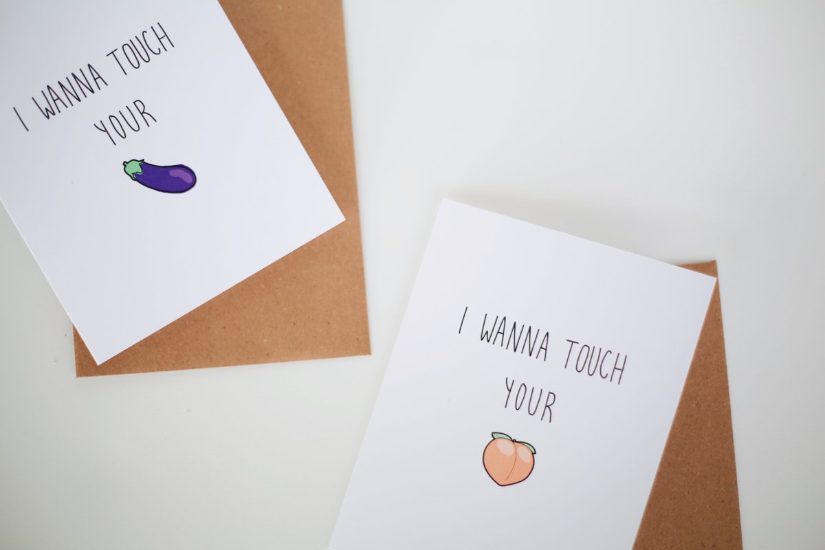 BAECKANN's tweet photo. Who knew emoji's could be so provocative? 🍆🍑 https://t.co/XiaaDU23RD