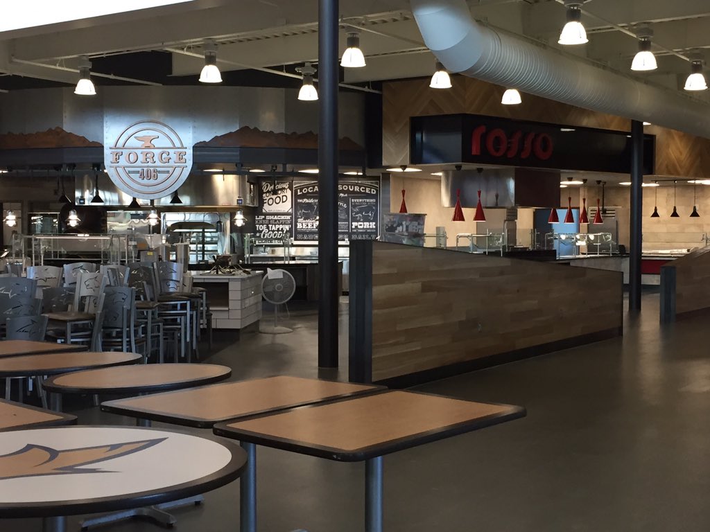 BJ_Robrtsn's tweet photo. #WatchUsNowWednesday
Got a sneak peak at the new Rendezvous Dining facility on campus before it's August opening! #BLUEcollarGOLDstandard 😺 https://t.co/Qu1UdPCcl5