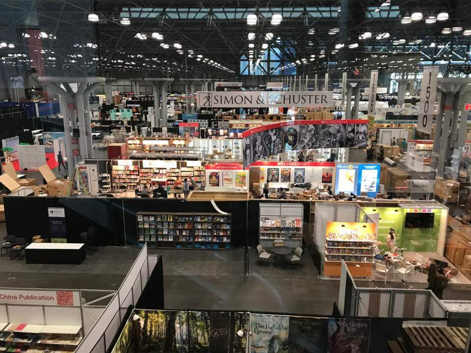 LauriJoVO's tweet photo. So sad not to be at #bookexpo2018 and #APAC2018 this year. I love this industry!
#audiobooklove #audiobooknarrator #havefunwithoutme https://t.co/253Xp6bz2Y