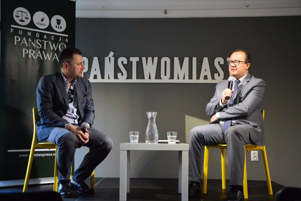 STRATPOINTS_EU's tweet image. #Debata @panstwo_prawa Wolność w czasach populizmu z udziałem #RPO @Adbodnar. Uczestniczył ekspert #STRATPOINTS @P_Lukasiewicz #wolność #demokracja #prawo #prawaobywtelskie