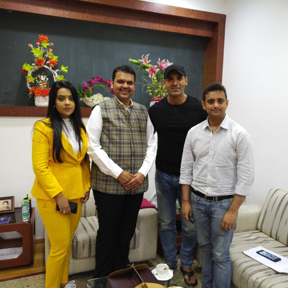 Absolute pleasure meeting the young and dynamic @Dev_Fadnavis. Amazing to know about the splendid work he is doing for Maharashtra. I am really honoured that he has heard good things about Parmanu. Would love to show him and his lovely wife @fadnavis_amruta the film soon.