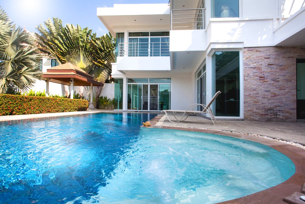 No need to backwash! <a href="/HaywardPool/">Hayward Pool</a> SwimClear cartridge filters provide the most energy-efficient flow and save up to 2,500 gallons of #water per year.  hywd.co/4FuN30k87B6 #WednesdayWisdom