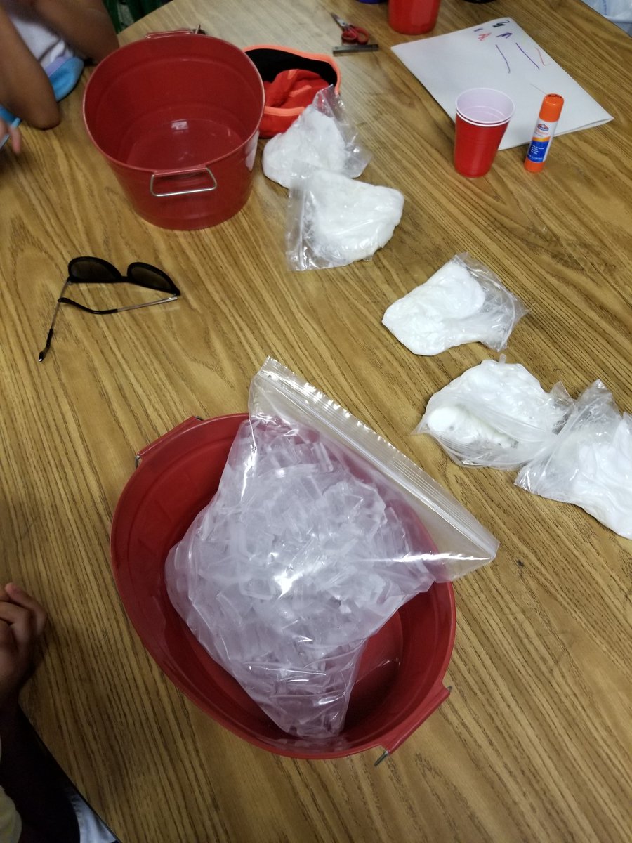 Lety_Ocana's tweet photo. Ss @McDougleKISD loving adaptation stations! @McDougleMathScience https://t.co/3XPAqAvlMw