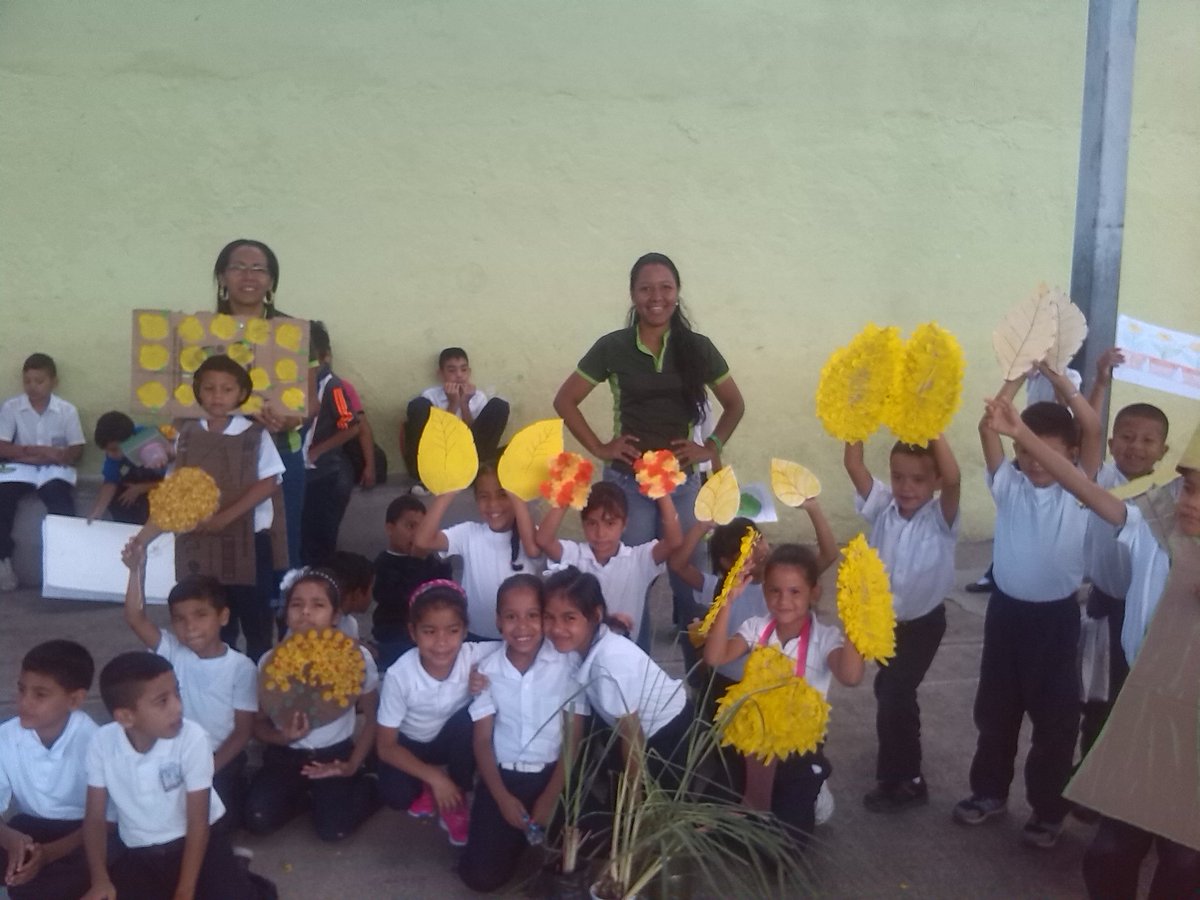 CBIT_EstebanL's tweet photo. #30May #SimbolosNaturales #Orquidea @vane_prieto @MariAlepro @MaryoriMolina  @supervsantiagom https://t.co/SHeps3Yi48