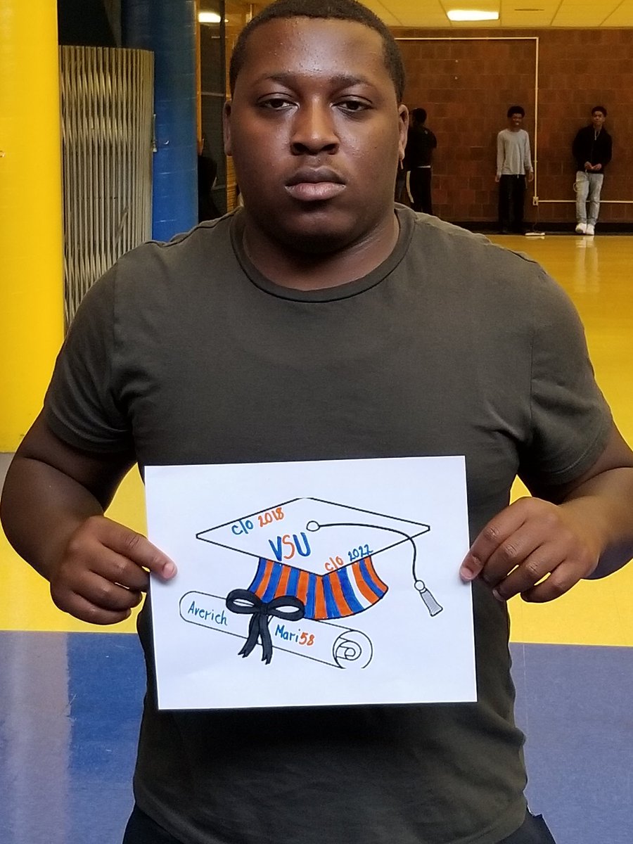 PHSCollegeCoach's tweet photo. #CollegeSigningDay #DecisionDay @BetterMakeRoom @getschooled https://t.co/5LkB3xczFx