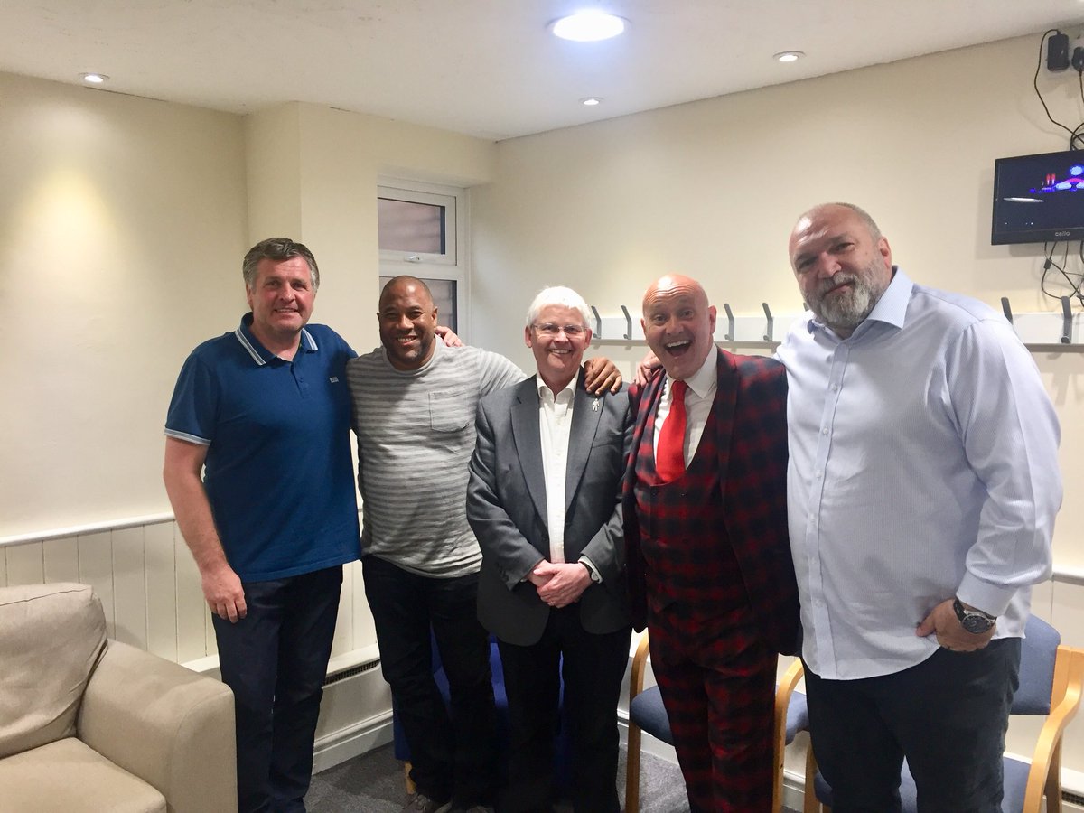 The boys are ready for night 2 of the tour! @officialbarnesy @RealRazor @JanMolby @IanRidley1 @FloodlightEnt @soccerspeaker #LFC #YNWA