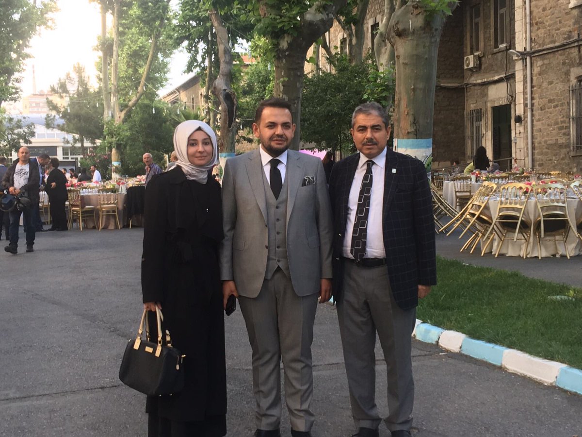 yunusgoksu's tweet photo. Sayın @EgemenBagis ve @beyhanbagis’ın geleneksel  iftar daveti vesilesiyle @darulaceze.baskanligi’nın en bakımlı yaşlısı Füsun Teyze ile hasret giderdik. https://t.co/dnRWoyN31S