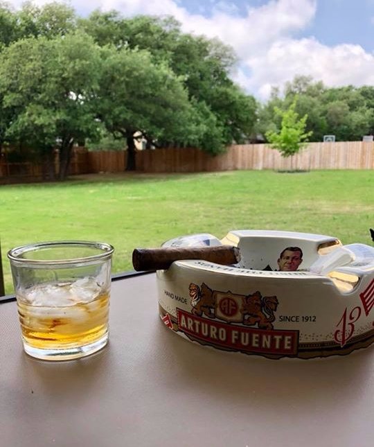 A little whiskey and ice makes everything nice 👌  

📸 : Todd Weber