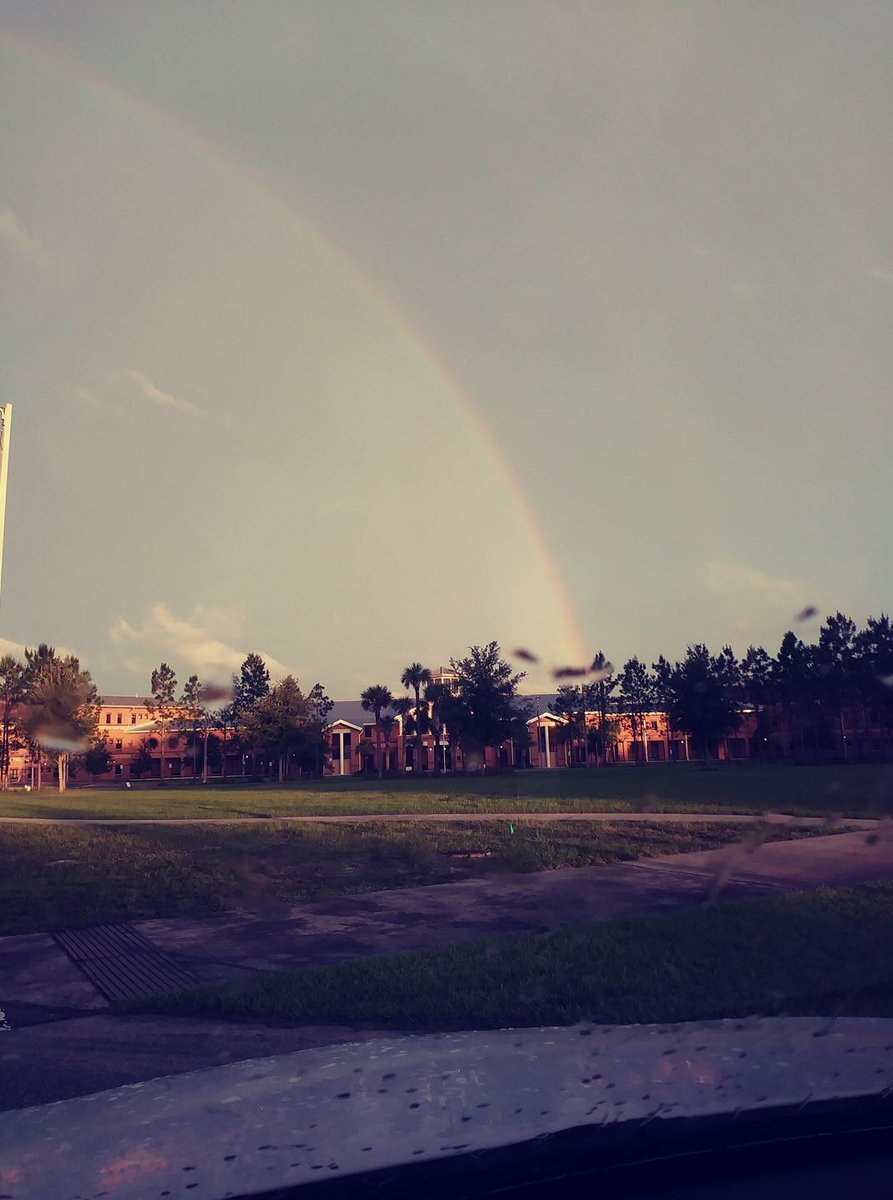 Talk about a perfect pic to end the year..... this just about sums up the way I’ll always see UHS.