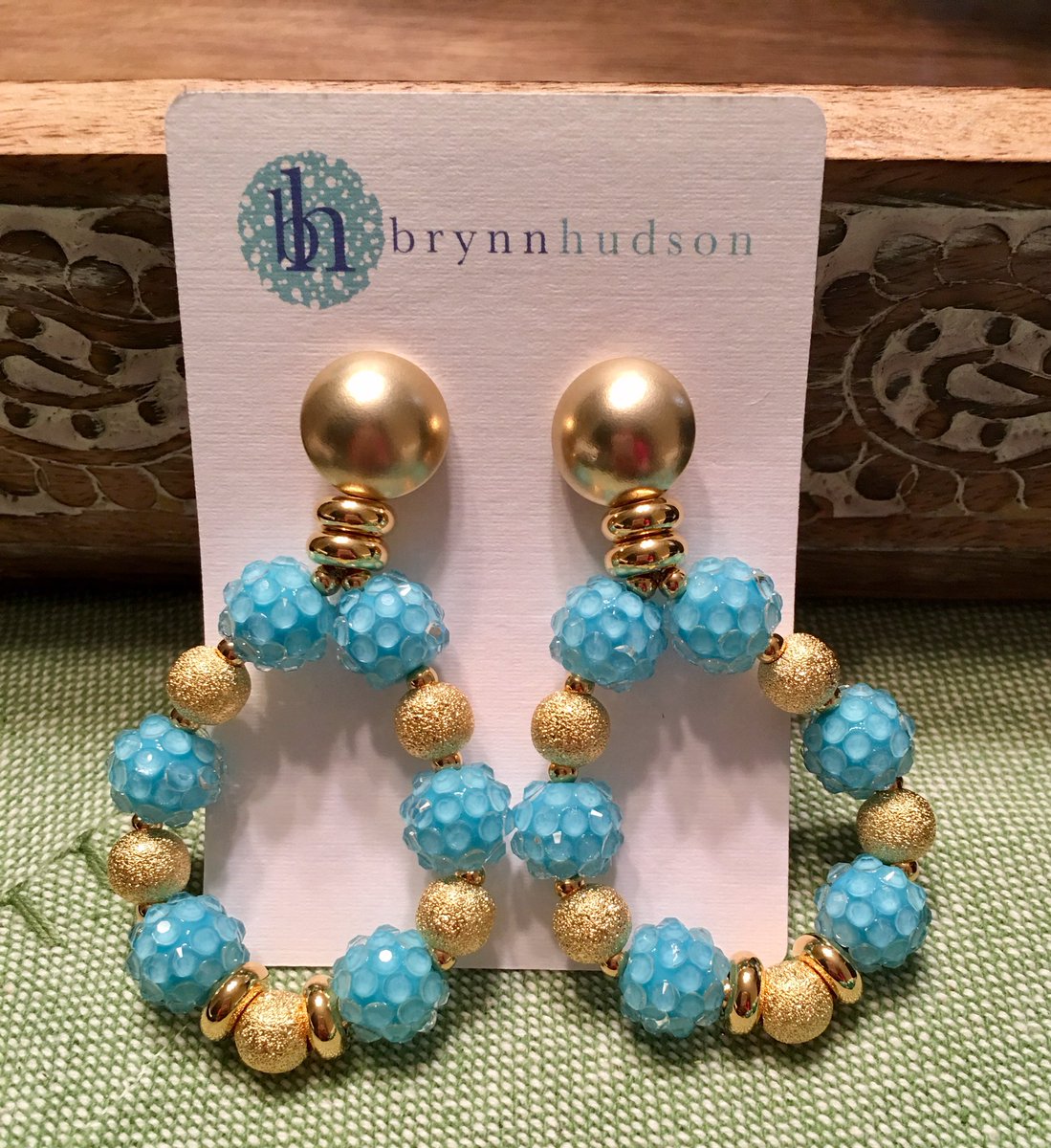 BCdee97's tweet image. #PrettyPackages 💕
#FeelBeautiful ❤️
#BrynnHudson 💕
#ChicJewelry ❤️
#SouthernCharm 💕