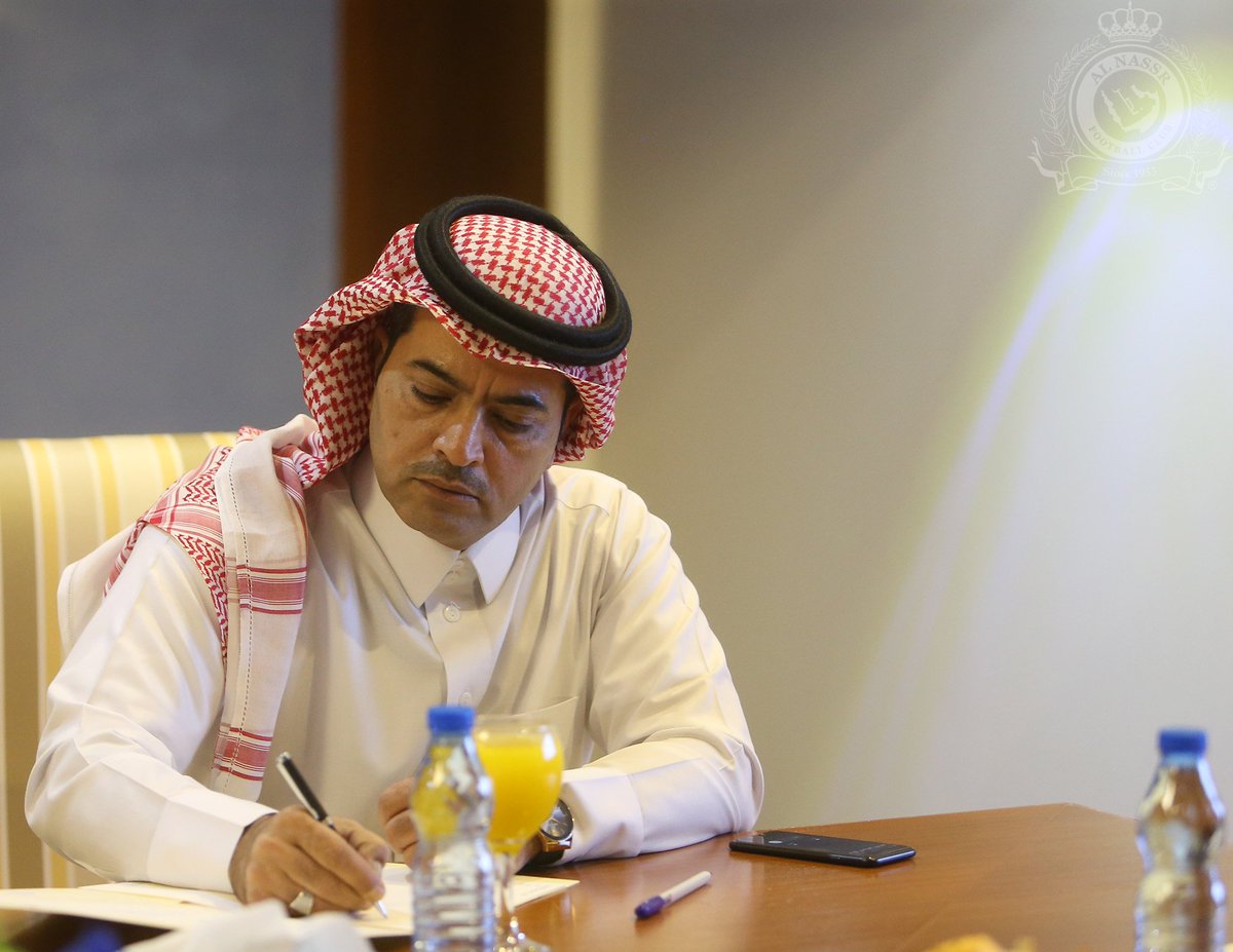 AlNassrFC's tweet photo. صــور من اجتماع مجلس إدارة نادي #النصر

3-3 https://t.co/WUvrueVBwk
