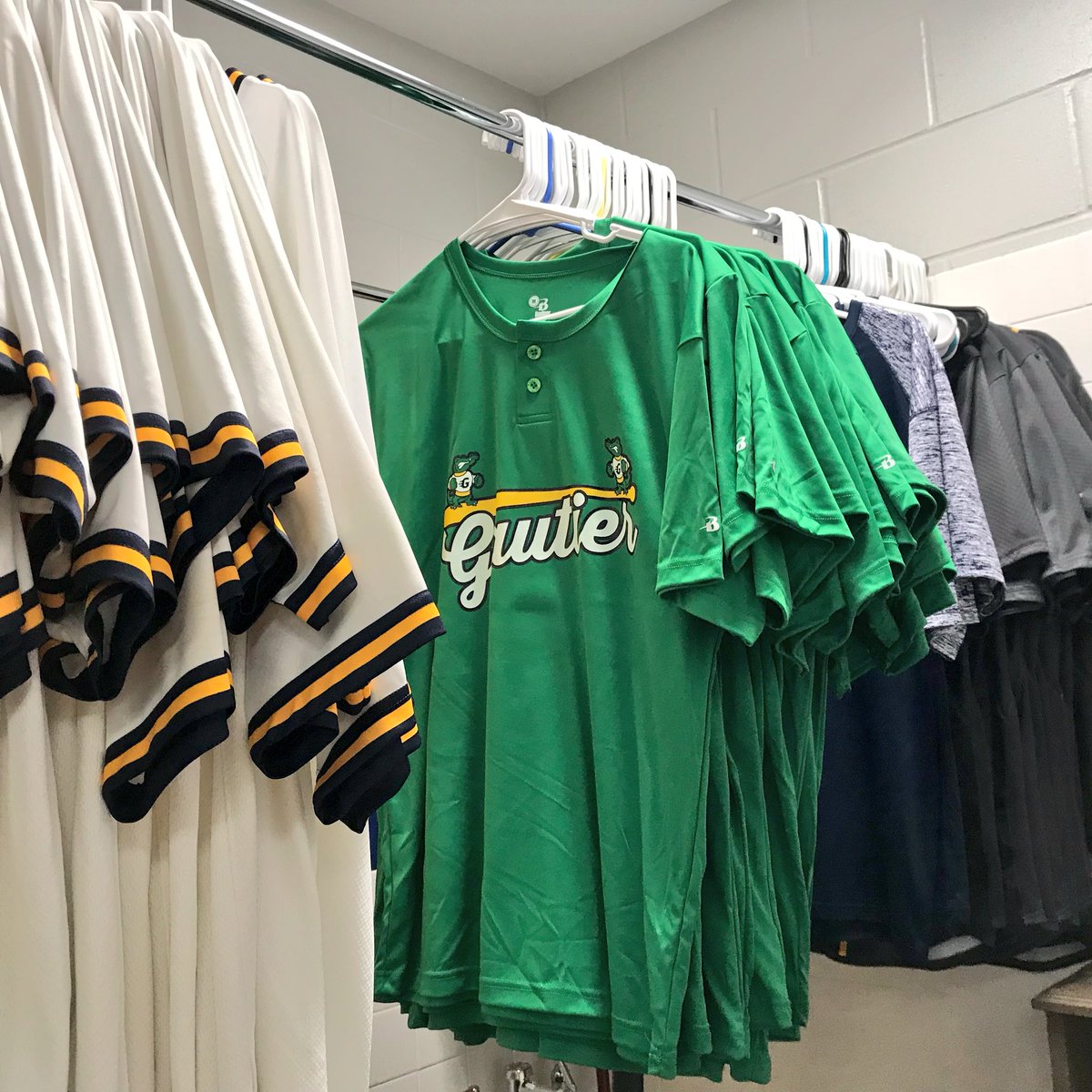 GautierBSB's tweet photo. There’s been a new addition to the Gator Baseball Equipment Room! Our first #SummerBSB game is on Monday, 4 o’clock against Biloxi at Biloxi High School. #WeActuallyDidIt #SummerGreens
#GautierBSB | #CultureWins https://t.co/UxzhY2usJG