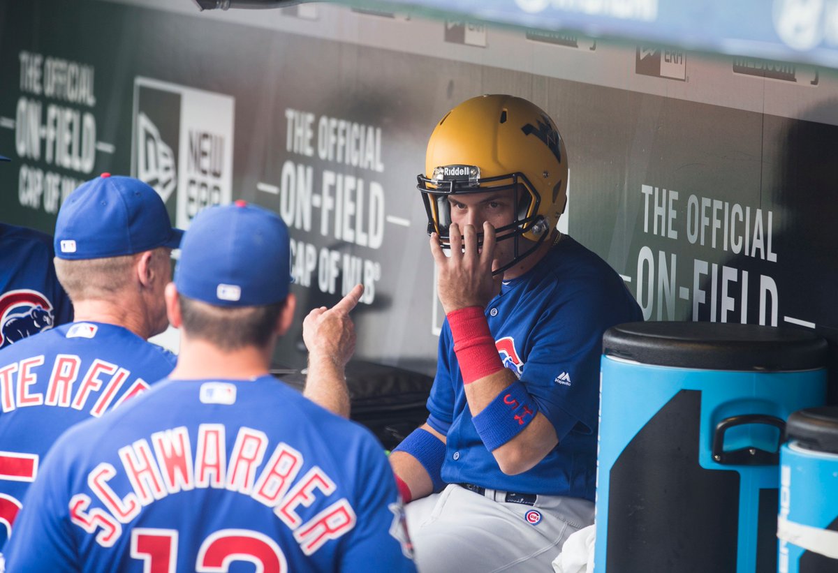 .<a href="/albertalmora/">Albert Almora Jr.</a> prepares to read his Twitter mentions.