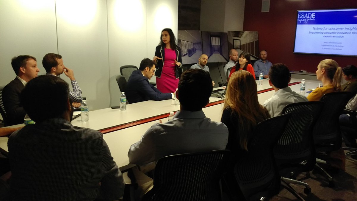 albertjaner's tweet image. Analyzing @Starbucks 'bias reduction program @ESADEAlumni #NYChapter with Ana Valenzuela