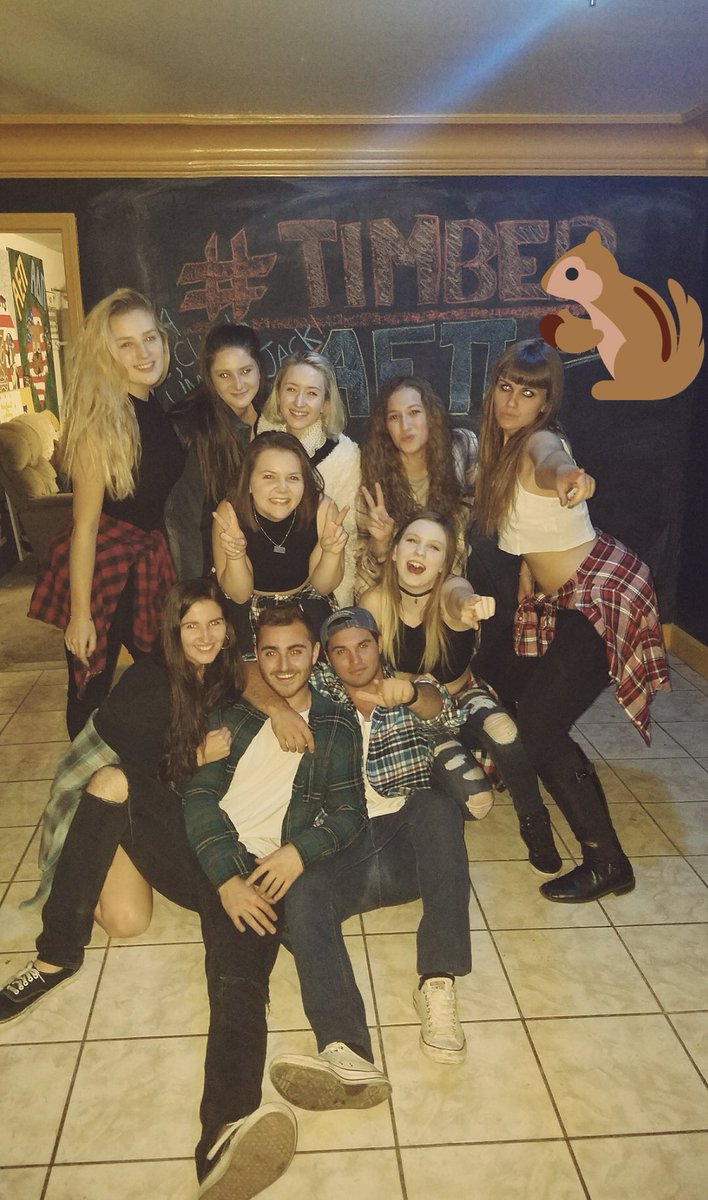 #Throwback to some great times at the old Pi House and shoutout to some of our favorite Squirrels! Wishing a very happy Founder's Day to the amazing women of <a href="/UNLVAGD/">ALPHA GAMMA DELTA</a>--can't wait to see you all again soon and make some new memories 💛💙