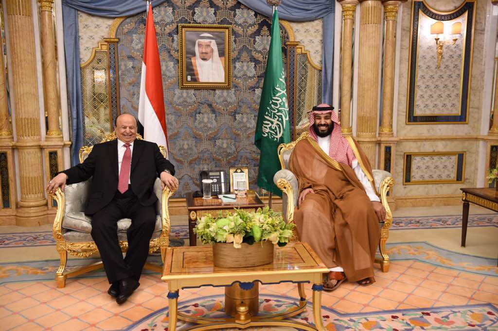 ALalimiBawzer's tweet photo. لقاء فخامة رئيس الجمهورية اليوم مع سمو ولي العهد الأمير محمد بن سلمان بن عبدالعزيز يؤكد مستوى الاهتمام الكبير من القيادة السعودية بالاوضاع في الي��ن ويعكس مدى الجدية الكاملة في تحقيق اهداف التحالف المتمثلة في إنهاء الانقلاب واستعادة الدولة . https://t.co/5PA2izCA3d