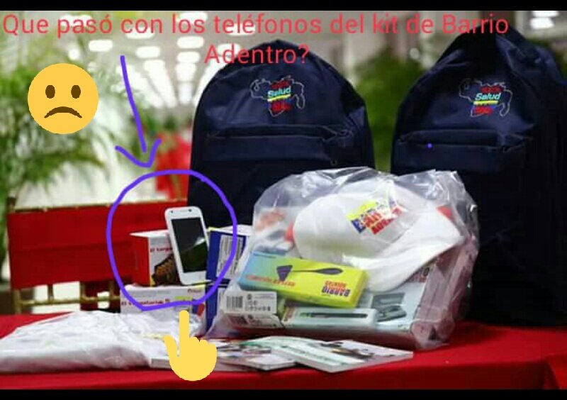 Bellota1883's tweet photo. Muchas gracias al Pdte @NicolasMaduro por brindarnos ayuda para el trabajo y así con esto poder brindarle una mejor atención de salud al pueblo.Pero.. Quisiera saber q sucedió con los teléfonos que venían accionados en el kit? Xq en Lara no lo entregaron? MAFIAS? @LuisLopezPSUV https://t.co/ehldINZdzO