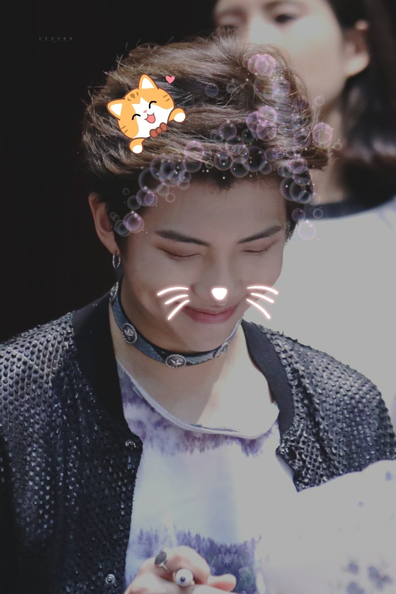 bngtanmiley's tweet photo. estoy enamorada de sus hoyuelos ¿que es superar? #rm #goldenleader https://t.co/ajSjssgP7Z