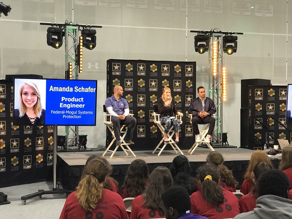 JeffersonENGR's tweet photo. Jefferson Engineering alum Amanda Schafer talks to students about her career choice and pathway into engineering at the 2018 Philadelphia STEMFEST! @AdmissJefferson @JeffersonUniv @sklasko @MarkTykocinski @kanderrg @JeffersonENGR https://t.co/2C10ZWdP7v