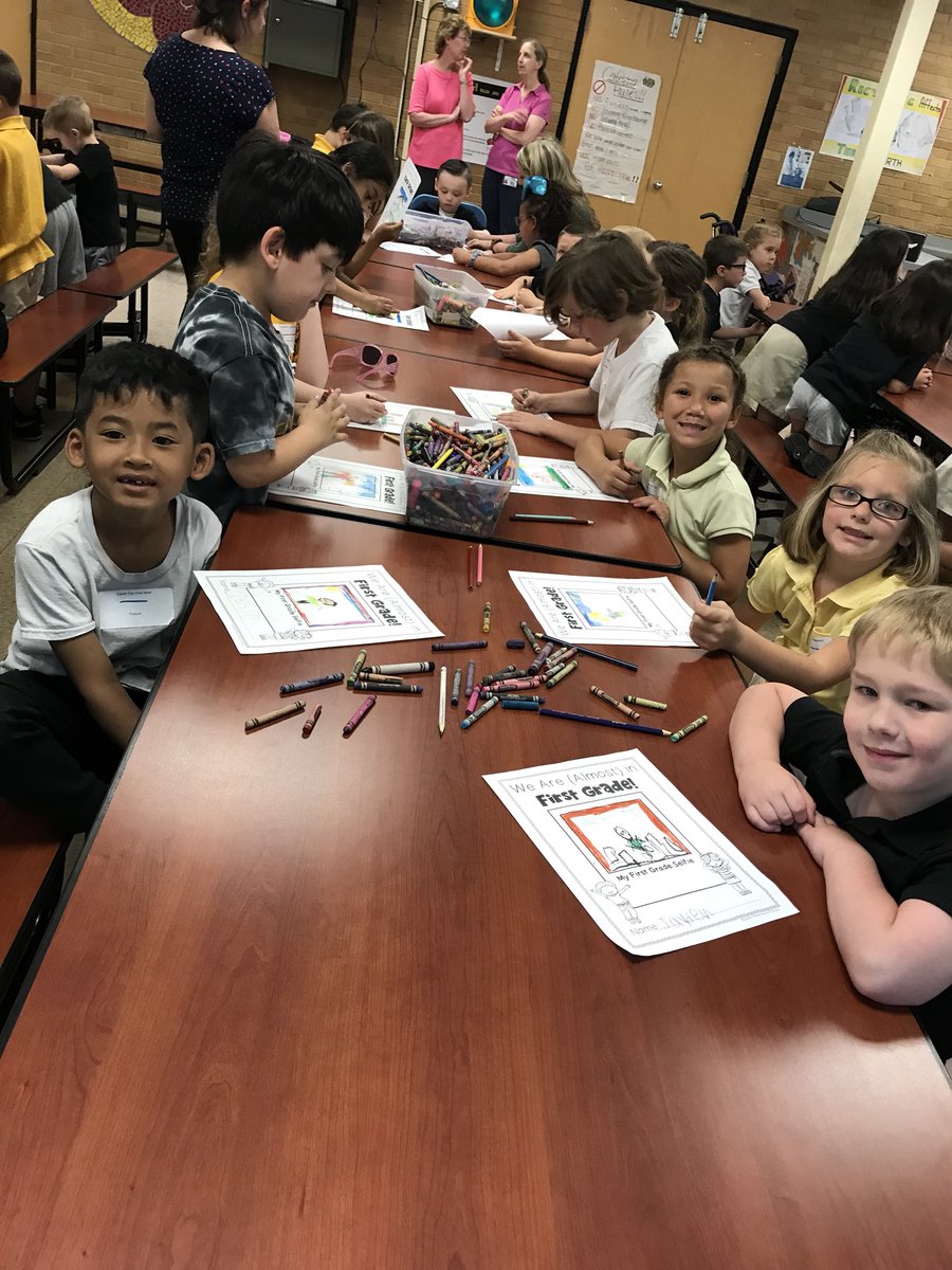 positivelyttown's tweet photo. It’s double the fun when students from the @Kacademy123 come for a visit 🚌 Such a great day spending the morning with our future Tinicum scholars! 💖🍎📓 #almostfirstgraders #ISDstudentsdeserveit @TinicumSchool https://t.co/lU8W0hafPu