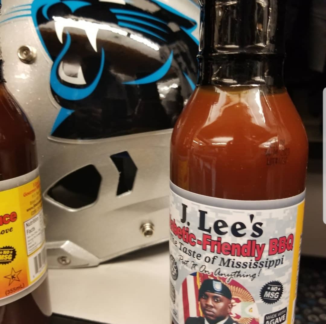 Jleessauce's tweet photo. J. Lee's Diabetic Friendly BBQ Sauce! Made with Agave! Gluten Free, No MSG, No Preservatives, Low Sodium, No High Fructose Corn Syrup, Kosher, 24 month shelf life, No Refrigeration Required after opening! @DiabeticLiving @DiabetesHealth @tomhanks @Paula_Deen @nickjonas @Oprah https://t.co/AeyxQnjVky