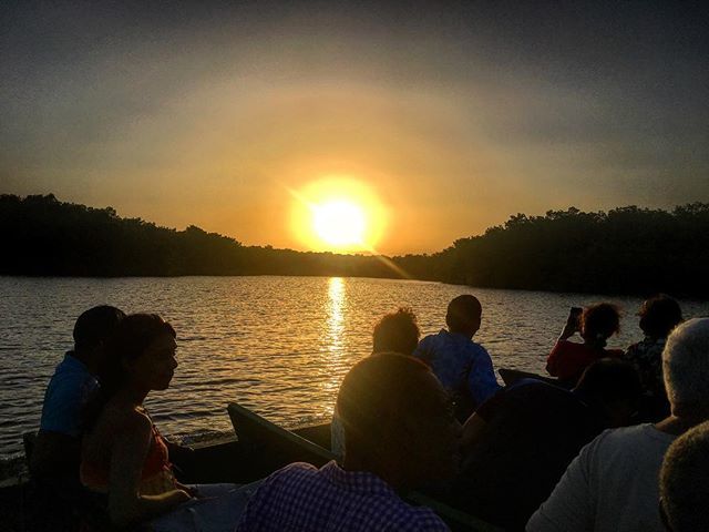 Trinibnb's tweet photo. A stunning end to a lovely day! .
.
Save this photo or follow @TriniBnB as you plan your next visit to Trinidad and Tobago!
=====================
#Trinibnb #Airbnb #MyTriniExperience #MyTtiniExperiencePackage #triniexperience #bedandbreakfasttrinidad #ch… https://t.co/y4QcA5WLNM https://t.co/aN7oobqxaF