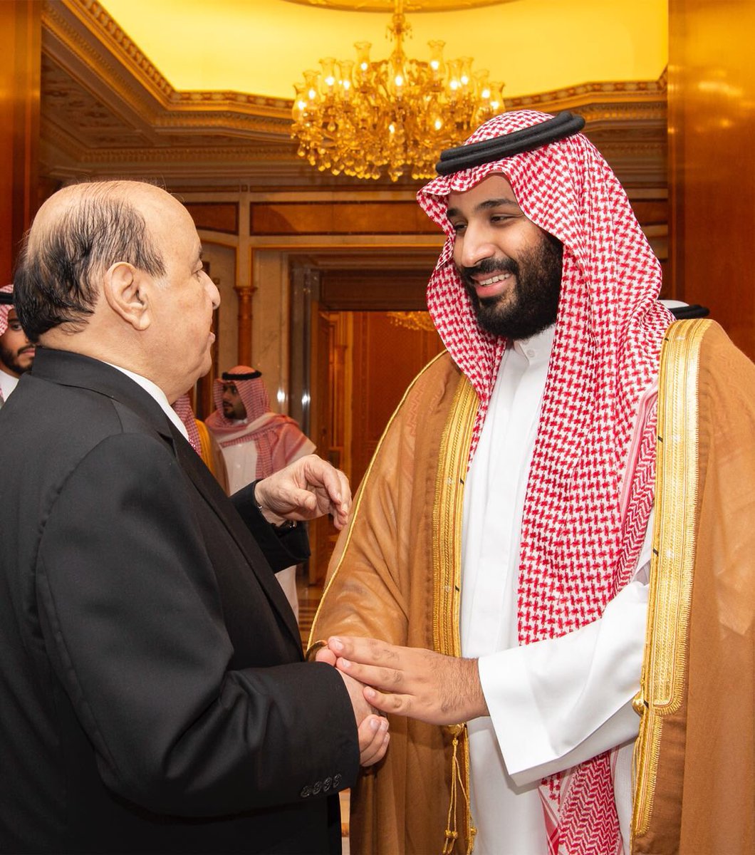 AJELNEWS24's tweet photo. عاجل 🔴

.
.
سمو #ولي_العهد الأمير #محمد_بن_سلمان والرئيس اليمني #هادي يبحثان المستجدات والتطورات على الساحة اليمنية والجهود المبذولة تجاهها، بالإضافة إلى الأعمال الإغاثية الإنسانية والتنموية للشعب اليمني الشقيق.

.
. https://t.co/sU0wehZrLH