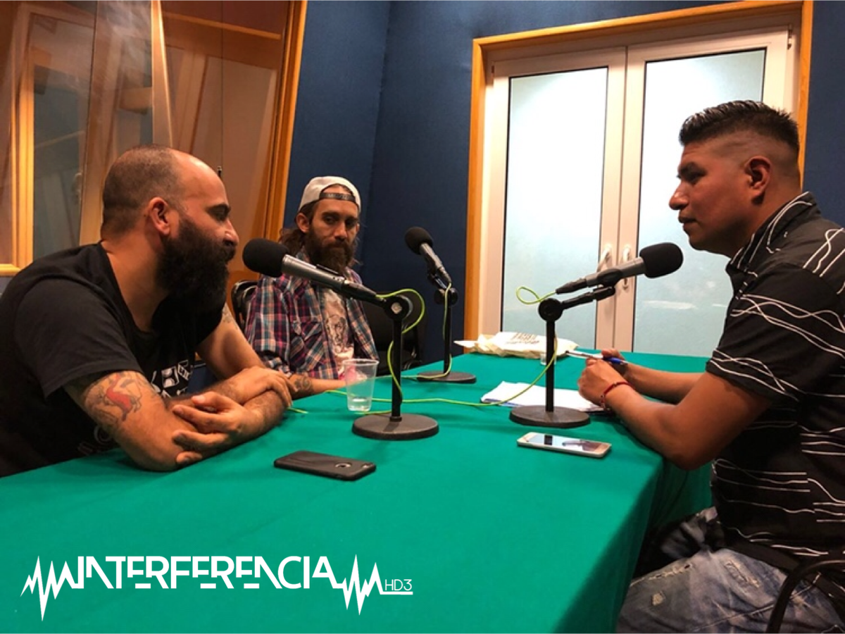 interferenciahd's tweet photo. Ya esta en cabina #BumClap con los invitados del día de hoy @1Lengualerta y Juanito Ayala 🎚️🎶
Escúchenlos por los canales digitales 📻
105.7 HD3 CDMX-102.5 HD3 TIJUANA- 106.7 HD3 CD JUÁREZ.
En línea: https://t.co/Vh09xXKcLV
#LaMúsicaNosUne https://t.co/g6Jec2u9MP